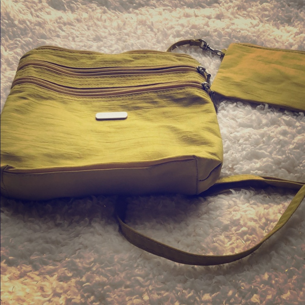 Baggallini crossbody